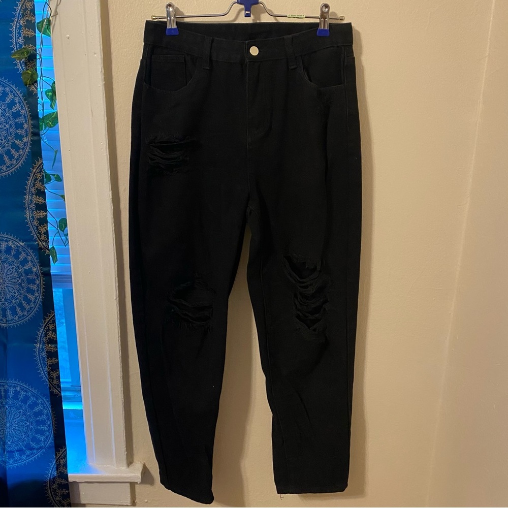 Black Distressed Jeans
